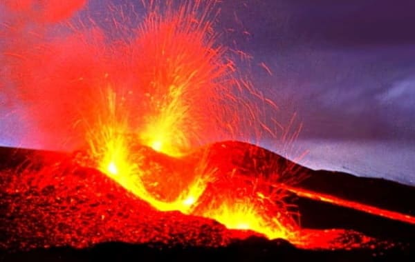 Извержение вулкана Гекла - "Врата в Ад". Вулканическая магма
